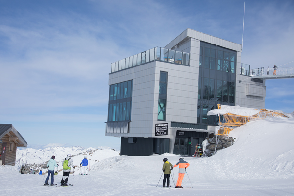 Caron 3200 building