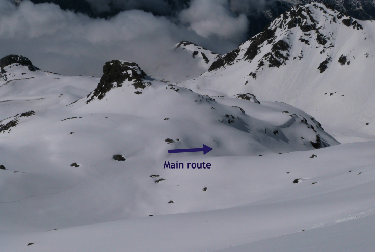 Combe sans nom off piste itinerary - view of combe