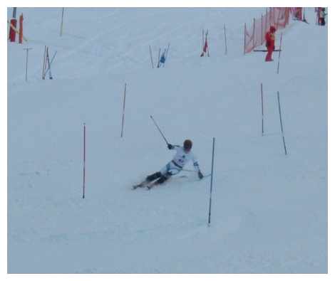 slalom skiing