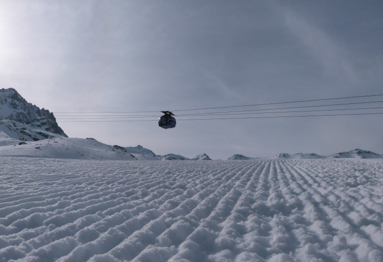 Groomed piste, Val Thorens Groomed piste, Val Thorens
