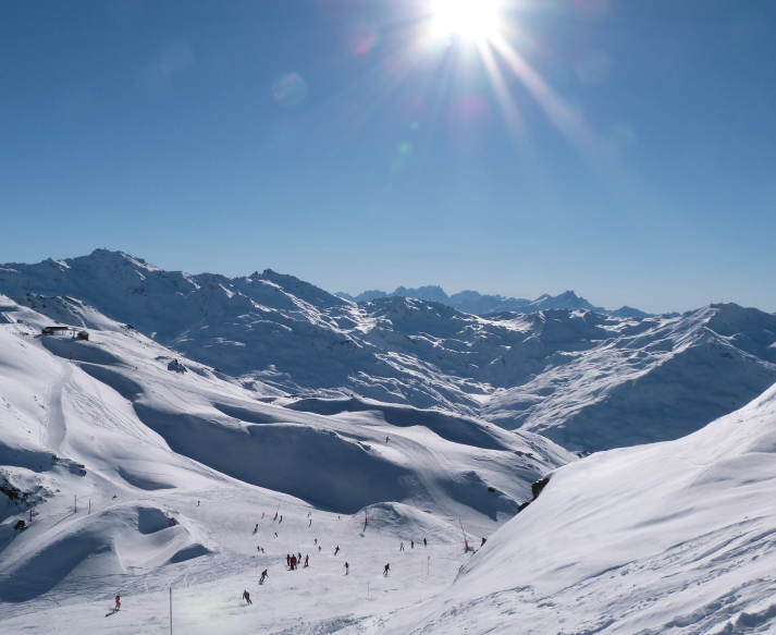 View of Caron, La Masse, & Lac du Lou Val Thorens snow report - view of Caron, La Masse, & Lac du Lou