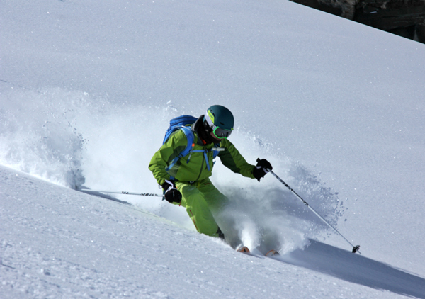 Off piste skiing in Val Thorens Off piste skiing in Val Thorens