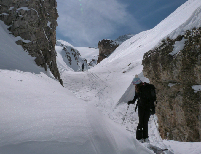 Stream bed Val Thorens snow report 23rd March 13 - stream near Pralognan