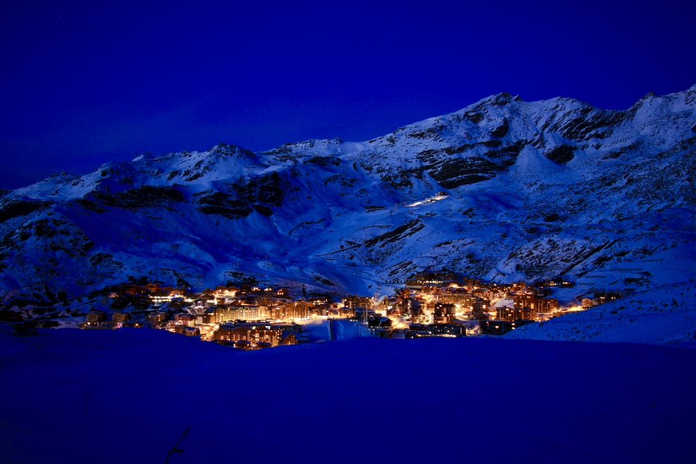 Val Thorens in the evening Val Thorens in the evening